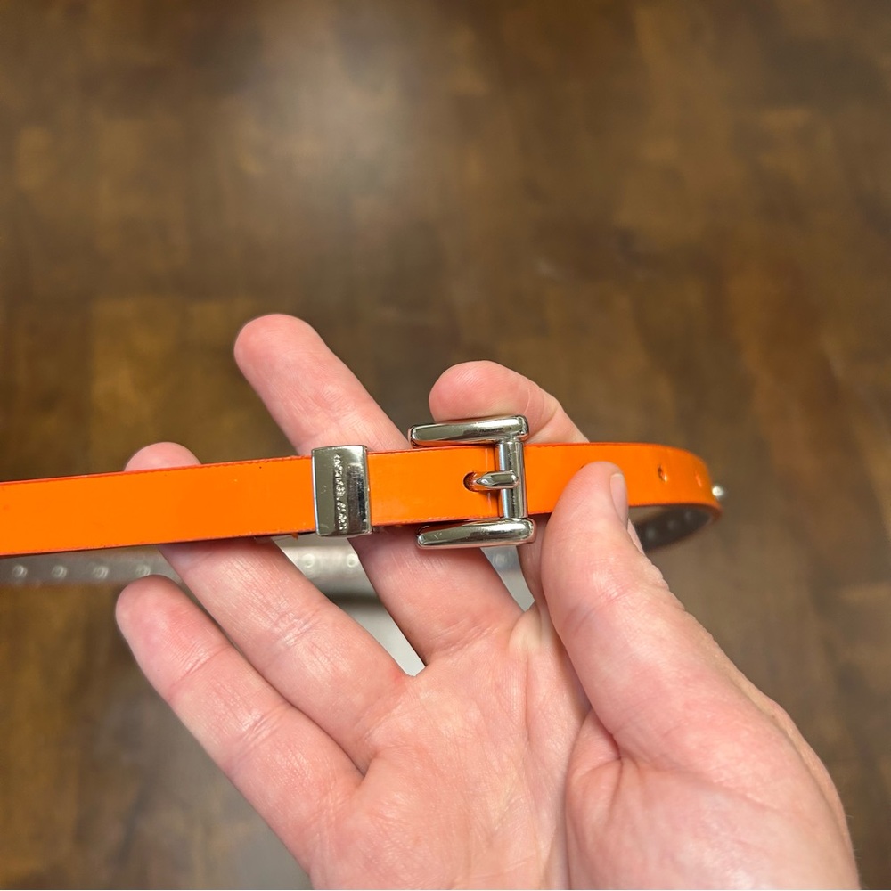MICHEAL KORS Orange belt with silver studs 5 holes 1/2 inch thick Size S - Picture 3 of 9